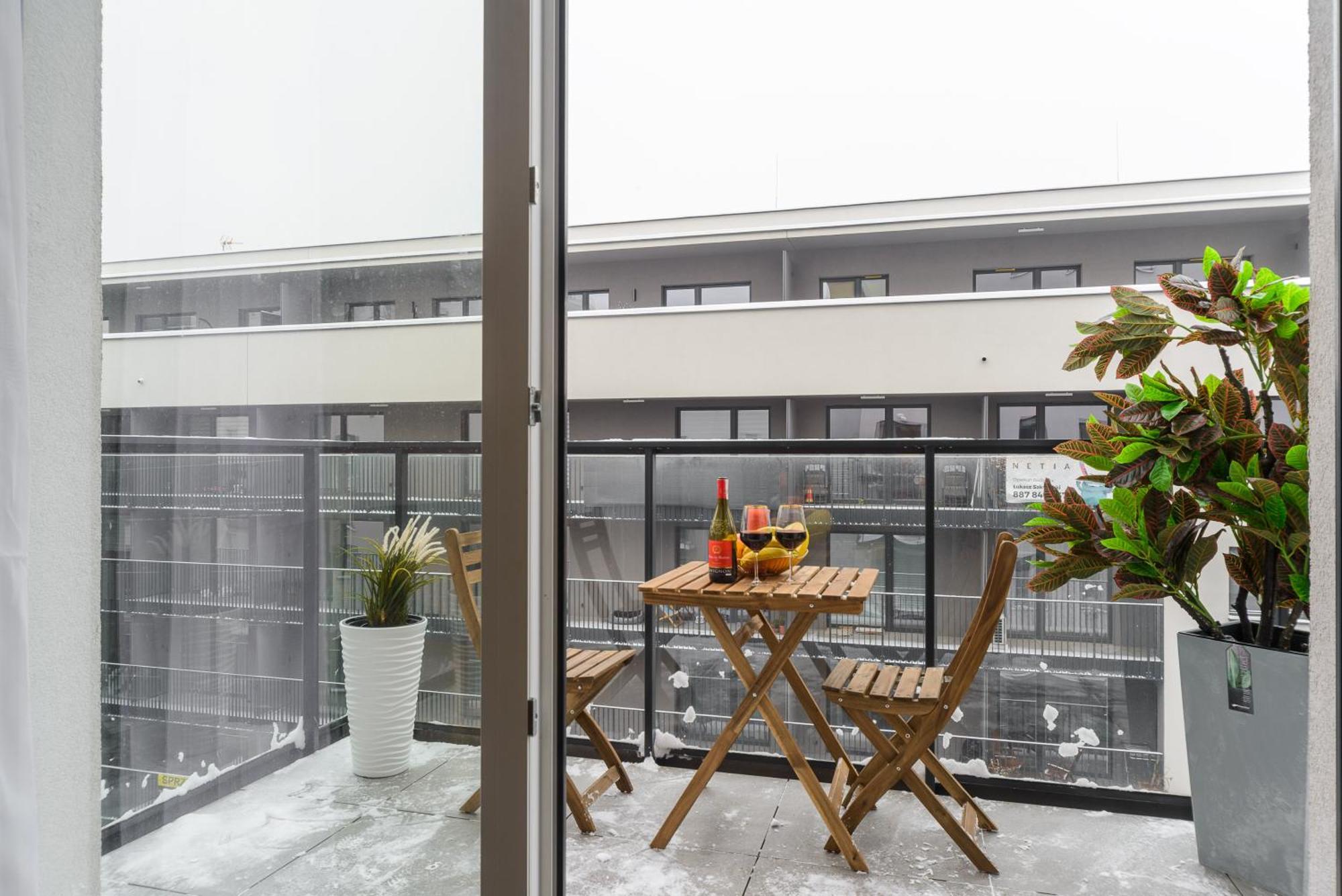 Lumina Apartments With Parking, Balcony Lodz エクステリア 写真