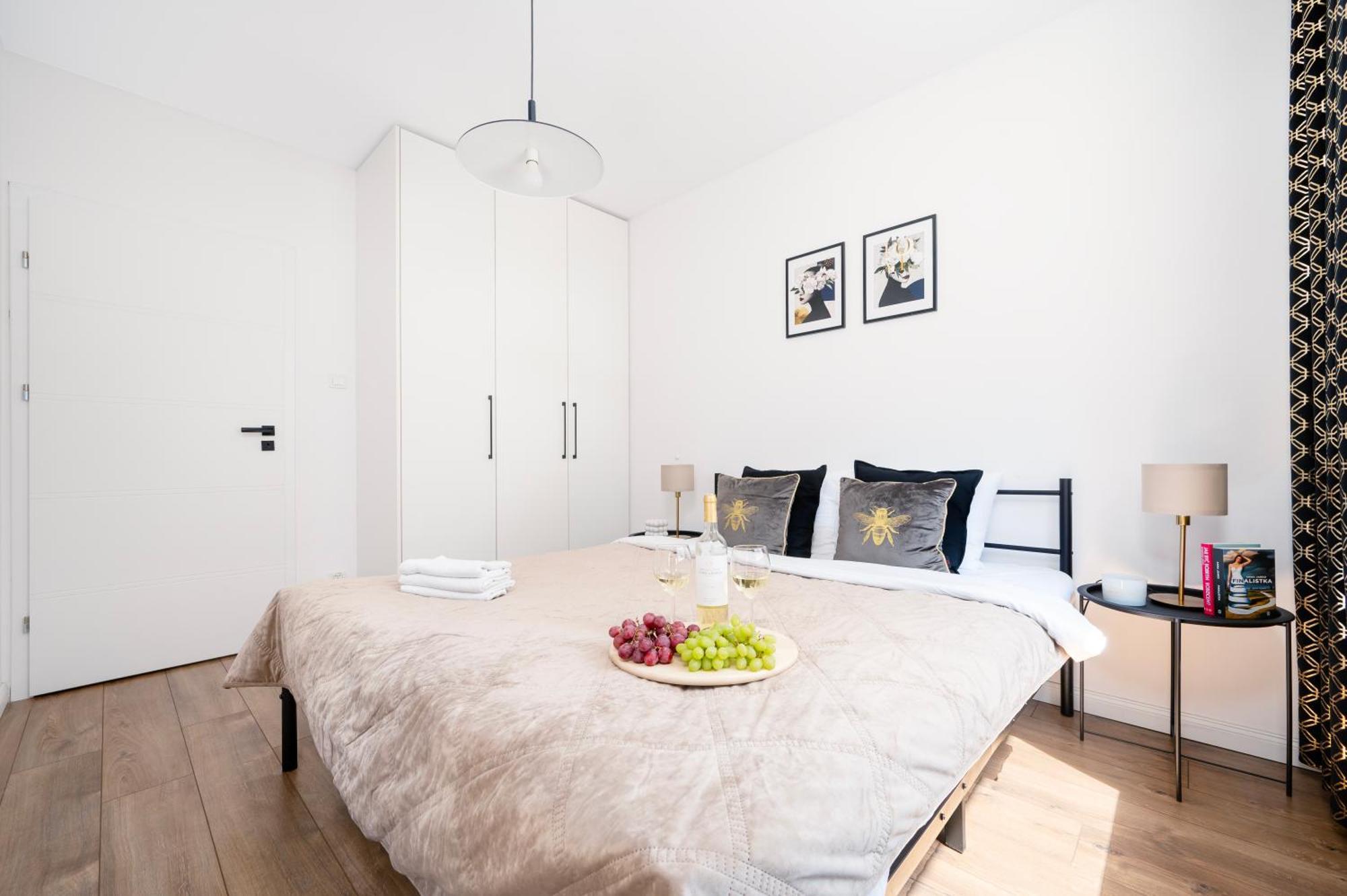 Lumina Apartments With Parking, Balcony Lodz エクステリア 写真